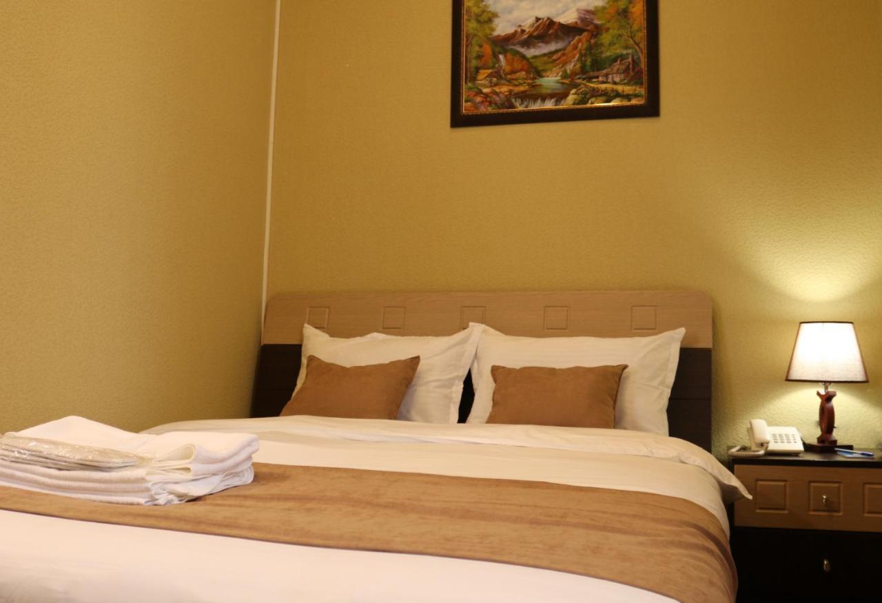 Sisno Hotel Tbilisi Luaran gambar