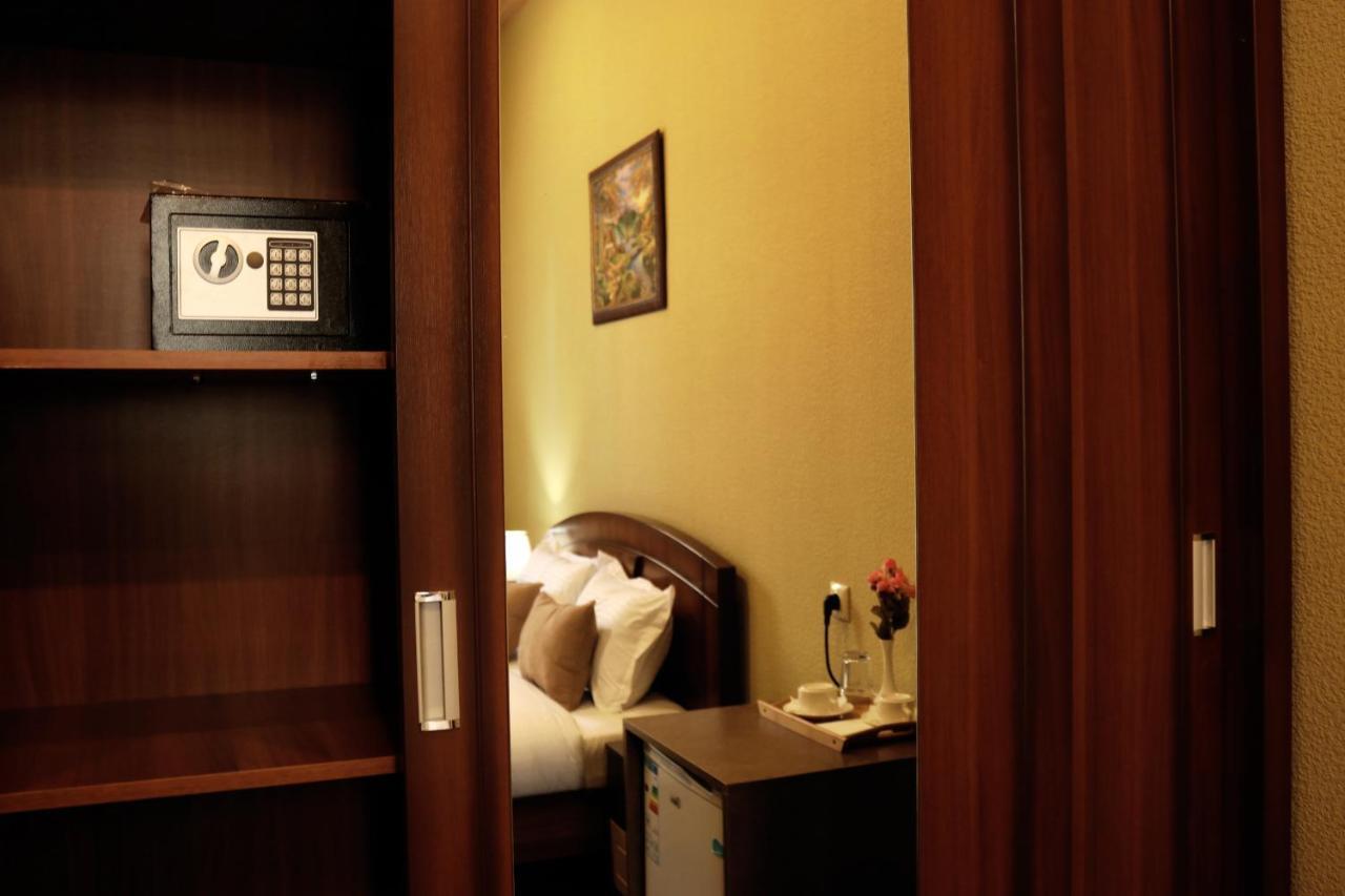 Sisno Hotel Tbilisi Luaran gambar