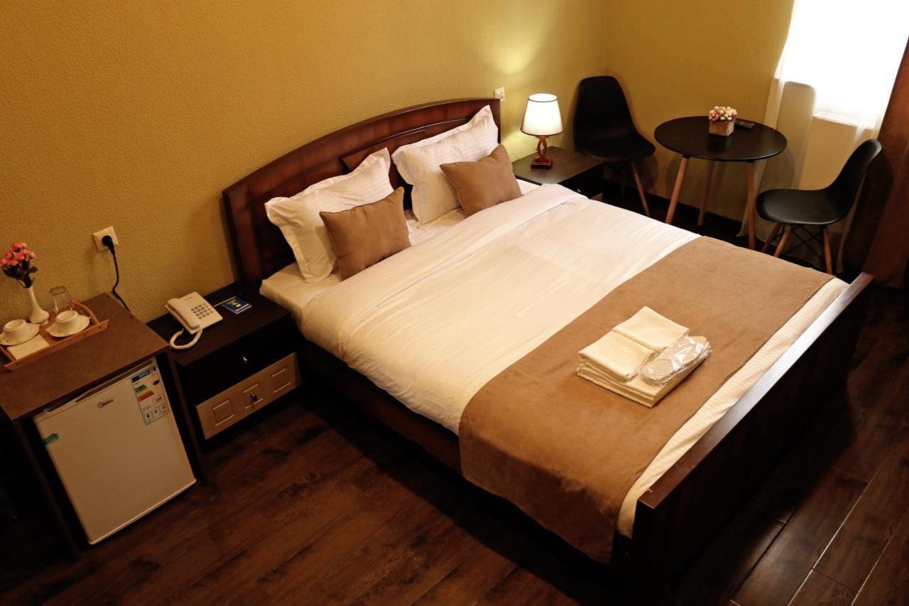 Sisno Hotel Tbilisi Luaran gambar