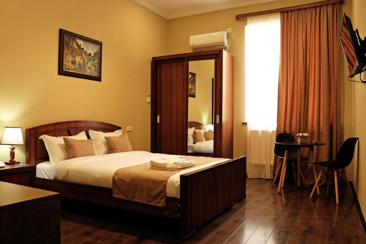 Sisno Hotel Tbilisi Luaran gambar