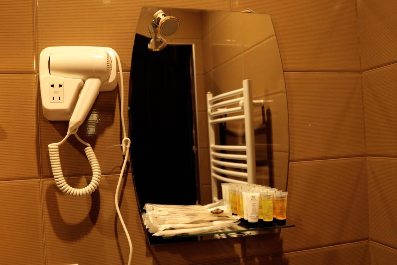Sisno Hotel Tbilisi Luaran gambar