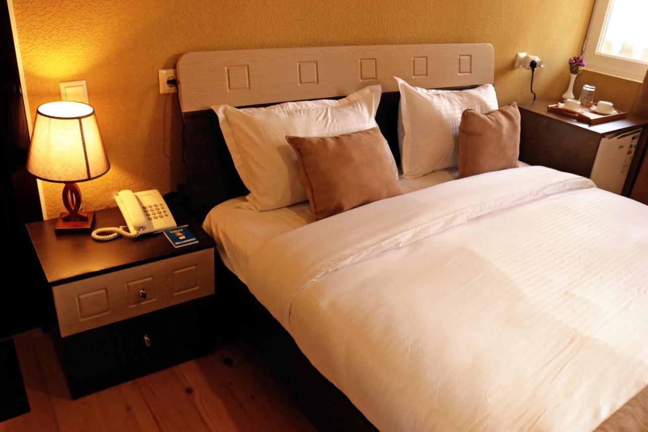 Sisno Hotel Tbilisi Luaran gambar